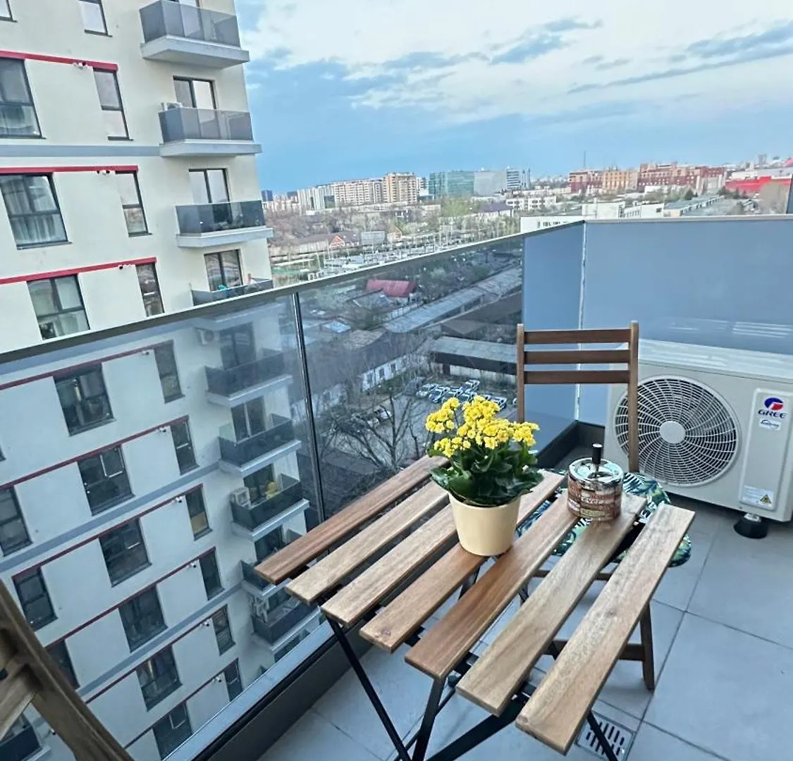 Exigent Plaza Home - Free Private Parking 0*, Bucharest Romania