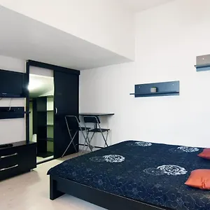 Bucharest Studio Апартаменты
