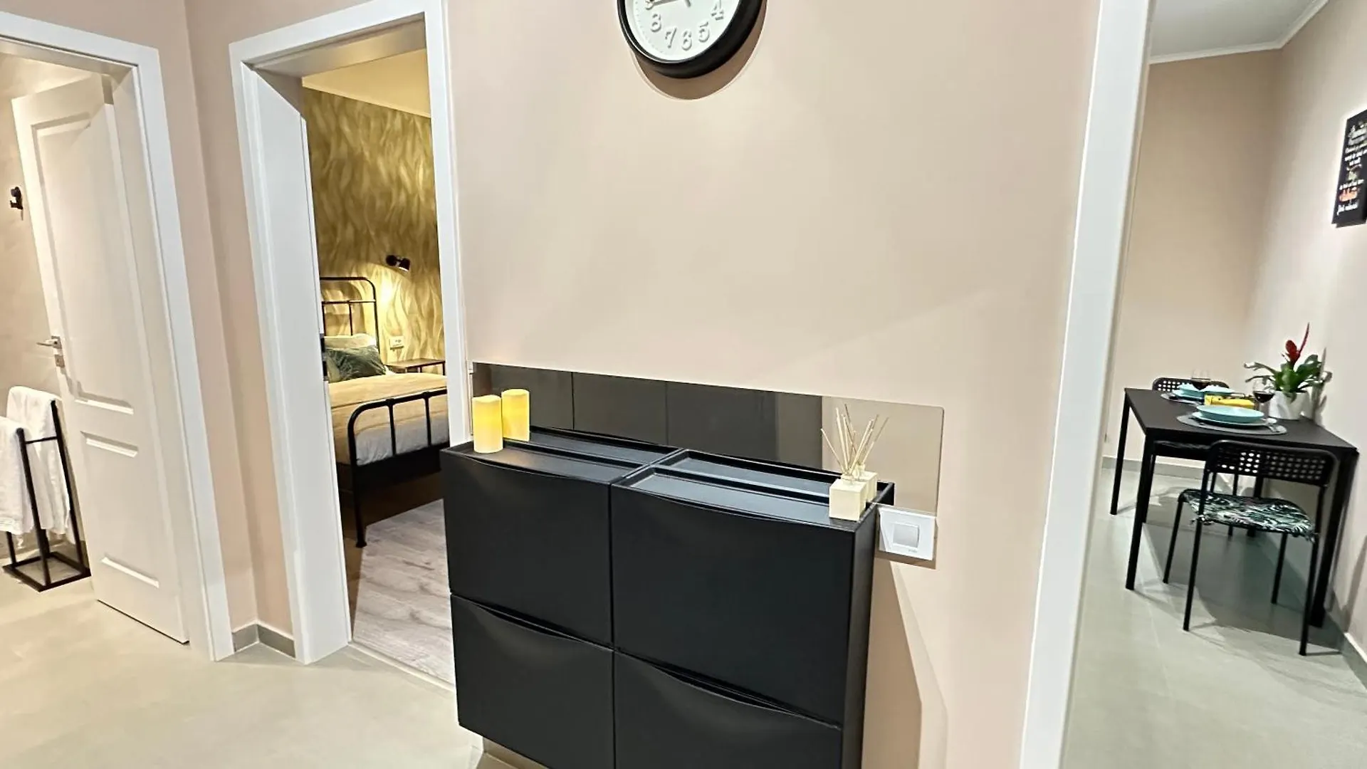 Exigent Plaza Home - Free Private Parking Apartment Bucharest