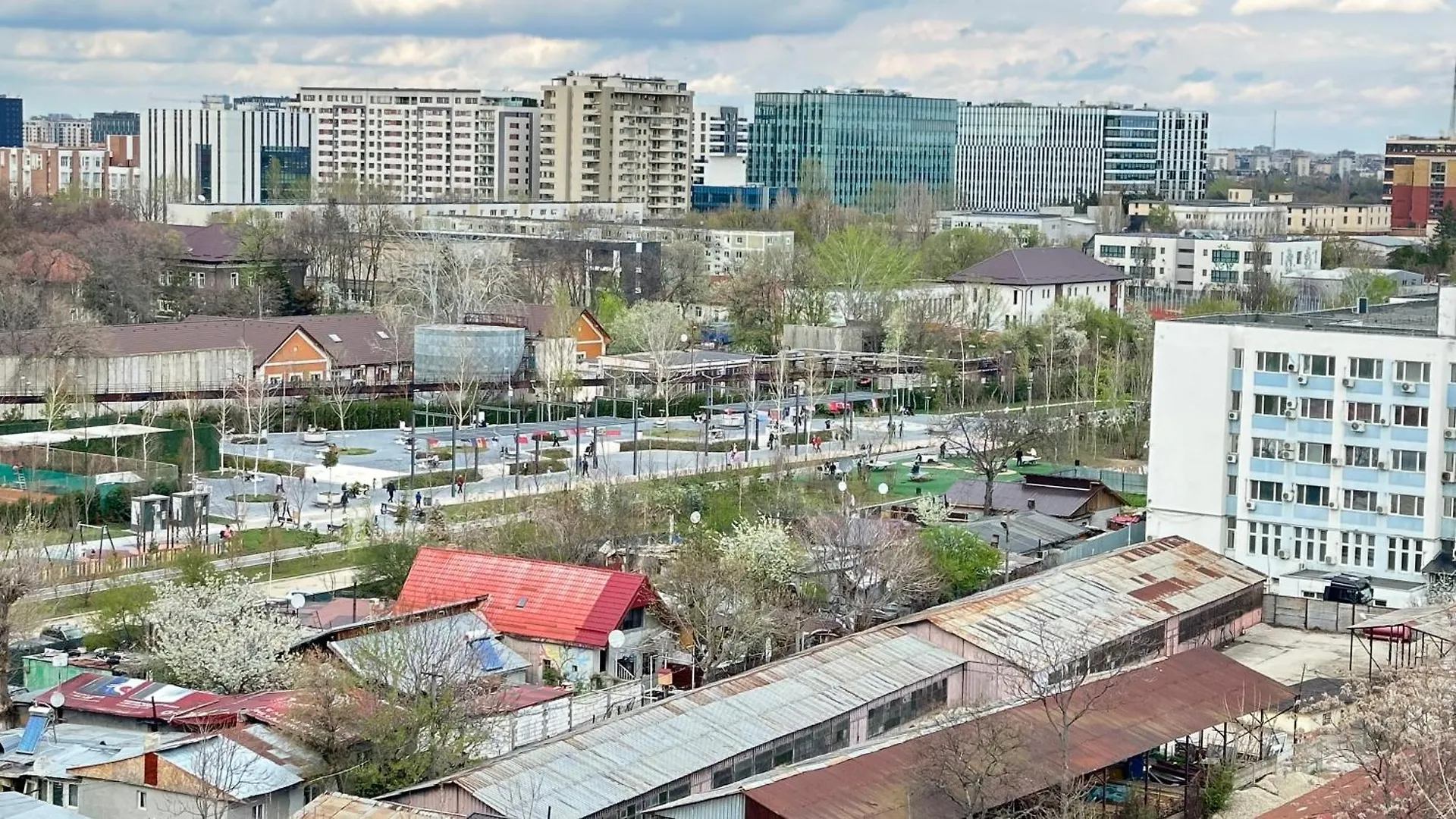 Apartment Exigent Plaza Home - Free Private Parking Romania